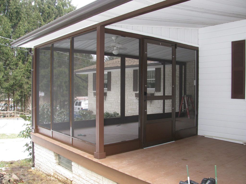 2 inch screen room enclosure on a residential home